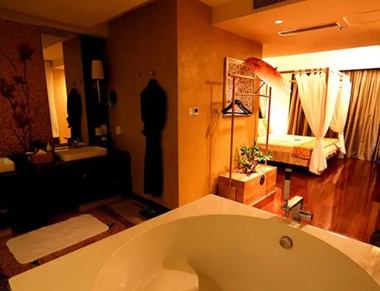 惠州养生会所的黄昏恋：当爱情遇上八十岁